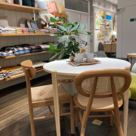 新星 NOVA DINING TABLE