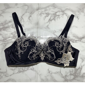 🩷サルート女優ブラのお話🩷