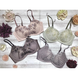 🌷AMPHI ブラジェニック脇高細見えタイプ♡入荷いたしました🌷