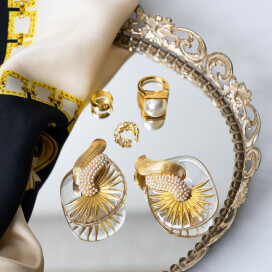 【渋谷ヒカリエ ShinQsパーツジョイスト】〈HUI〉POP UP SHOP