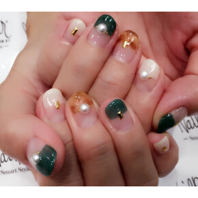 お客様ネイル＆スタッフネイル☆