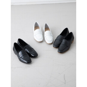 【新色も入荷☆】Stilmodaのローファー
