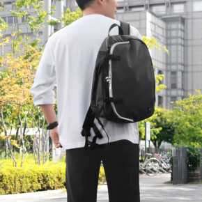 AYANOKOJI　Sarei　HOMME＋　「ラウンドアーバンリュック」