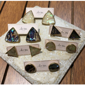 春におすすめ♡シェルピアス＆イヤリング