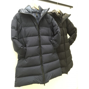 THE NORTH FACE 風を防ぐ暖かDOWN JKT!!