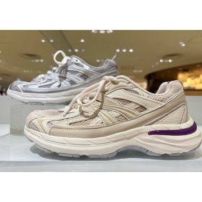 ＜VINCULUM（ウィンクルム）＞スニーカーのご紹介☆