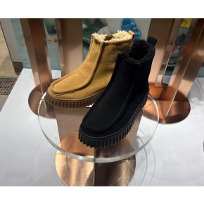 〈Clarks（クラークス）〉冬に履きたいおすすめブーツ紹介⛄