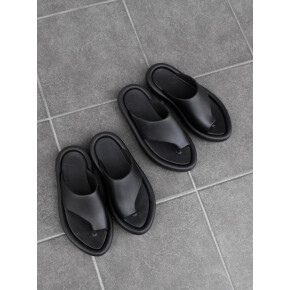 〈Ethform （エフォーム）〉×〈tukn.（トゥクン）〉のコラボアイテムが入荷✨