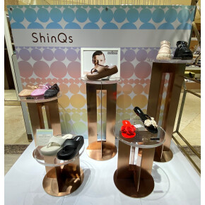 〈MELISSA (メリッサ)〉POPUP 開催中です☔