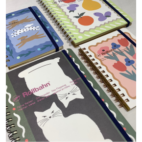 西洋の陶器や絵皿をイメージした「パルテ」