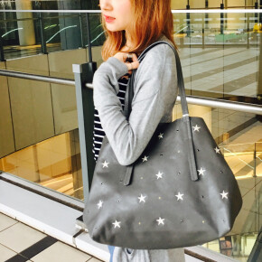 待望の再入荷！星好きの方必見！アトネックのトートバッグ☆