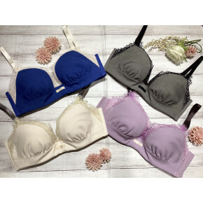 stylist 4U入荷いたしました♡