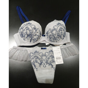 ☆大人気！！ブラジェニック新色入荷☆