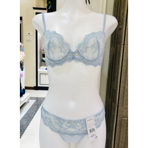 AMPHI商品入荷致しました☆