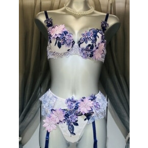 ガーターベルト　*･゜ﾟ･*:Beatiful and Sexy.｡.:*･゜ﾟ･*