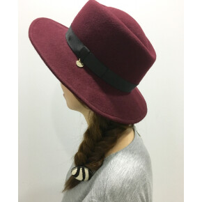 オシャレの代名詞 つば広ハットをご紹介♪