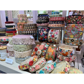 【渋谷ヒカリエ ShinQs パーツジョイスト】セレクトリボン・レース〈Duca（デュカ）〉