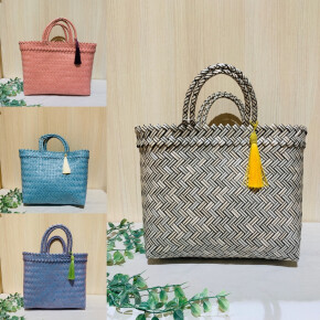 【渋谷ヒカリエ ShinQs パーツジョイスト】〈Botanical＆Beauty（ボタニカル＆ビューティー）〉