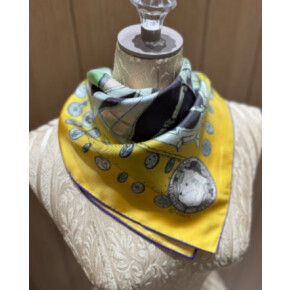 渋谷ヒカリエShinQsパーツジョイスト　SWASH LONDONスカーフ（スウォッシュロンドン）