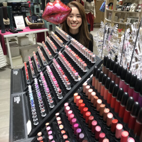 MACのリップは何色？？