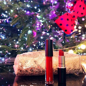 ShinQs tree & Red lipstick
