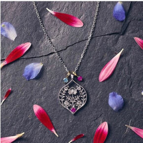 店舗限定商品！FLOWER CHARM