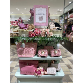 【渋谷ヒカリエ店限定】BOX Wrapping 無料フェア☆”