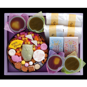 色々な和菓子を「わんさか」お入れしました。