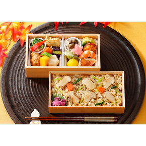 豪華な松茸御飯のお弁当
