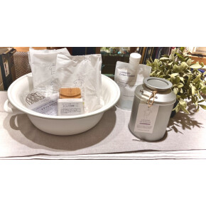 部屋干しにもオススメ、とみおかクリーニング！