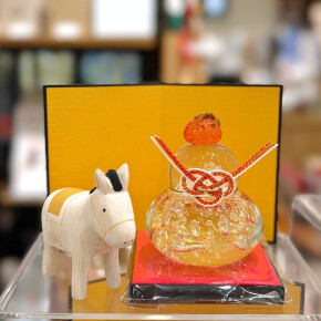 お正月にぴったりなアイテム、入荷しています！