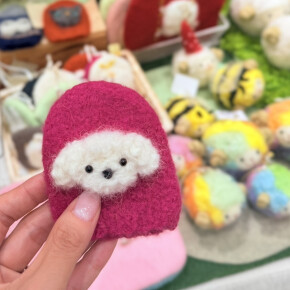 羊毛フェルトで作る、可愛い小物のPOPUP