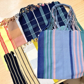 夏にぴったりなバッグ、販売中！